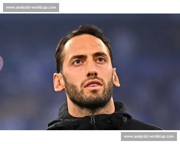 加拉塔萨雷 1500 万欧求购恰尔汗奥卢 国米坚守 4000 万欧底线