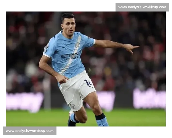 詹俊看好曼城！罗德里复出 + 新援助力，蓝月亮剑指世俱杯