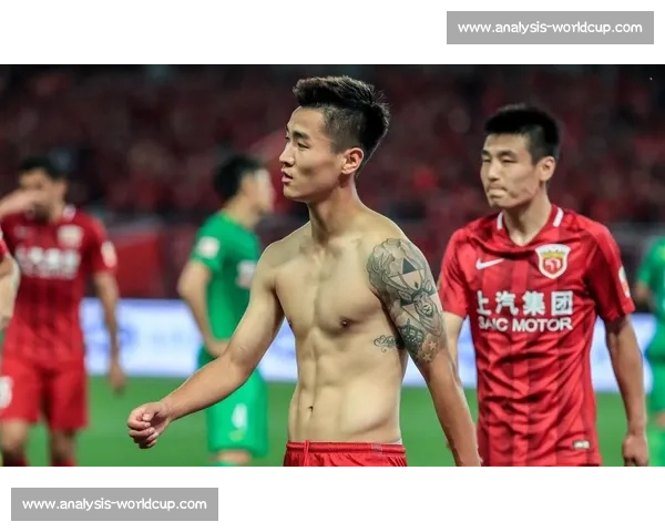 国足体脂率超苏超一倍！草根腹肌完爆职业队，训练态度成致命伤